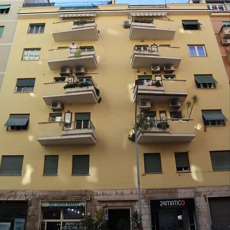 Apartmán Sara's - Modern Near Metro, Perfect For Families And Groups In Řím