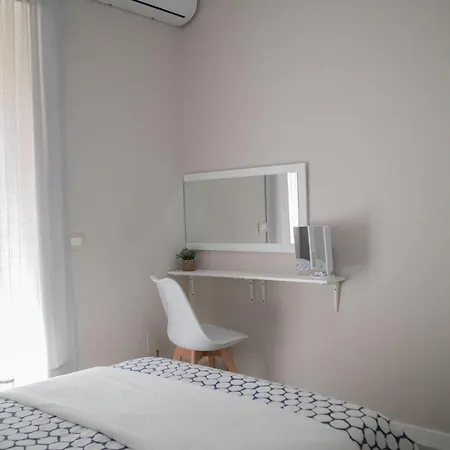 Apartmán Sara's - Modern Near Metro, Perfect For Families And Groups In Řím