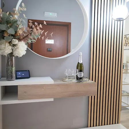 Apartmán Sara's - Modern Near Metro, Perfect For Families And Groups In *