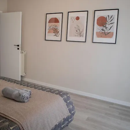 Sara's - Modern Near Metro, Perfect For Families And Groups In * Řím
