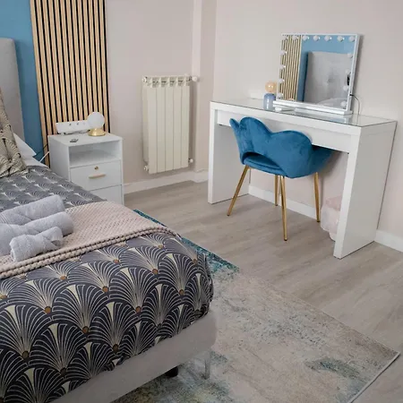 Apartmán Sara's - Modern Near Metro, Perfect For Families And Groups In Řím